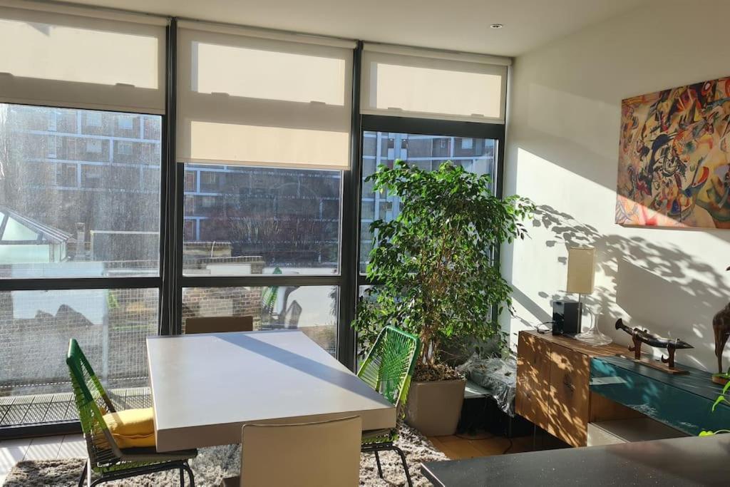 Luxurious Flat Sunny, Quiet, Design, Lift, Balcony Apartment London Exterior photo