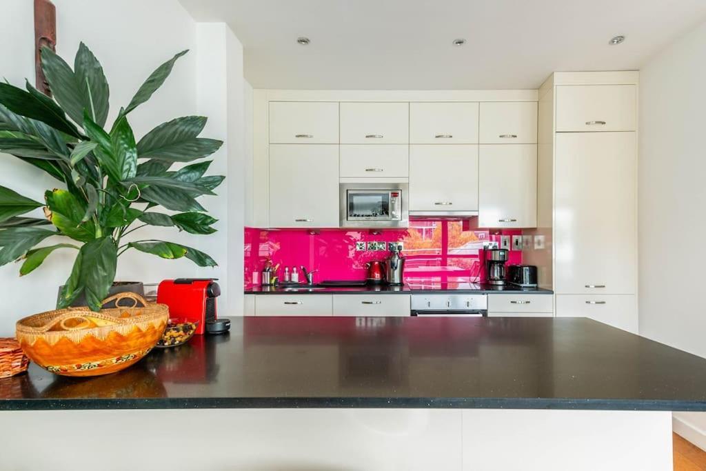 Luxurious Flat Sunny, Quiet, Design, Lift, Balcony Apartment London Exterior photo