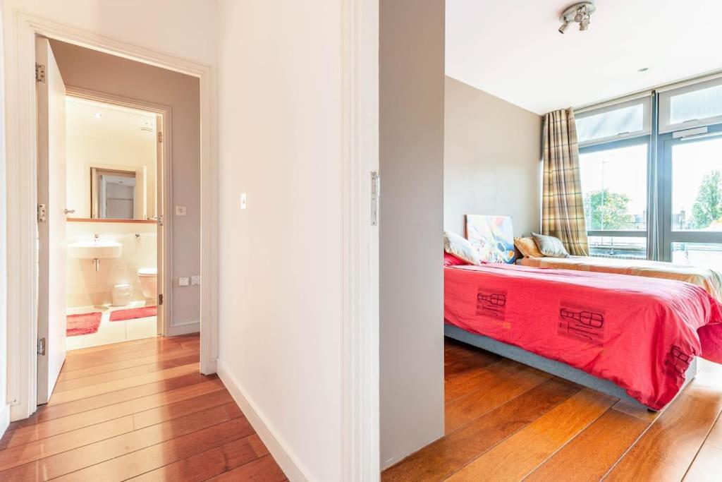 Luxurious Flat Sunny, Quiet, Design, Lift, Balcony Apartment London Exterior photo