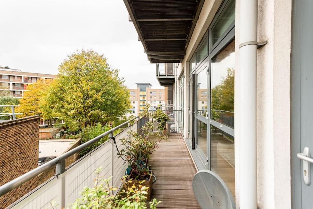 Luxurious Flat Sunny, Quiet, Design, Lift, Balcony Apartment London Exterior photo